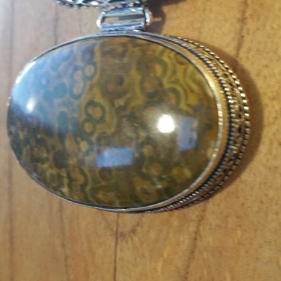 Handmade Jasper Stone in Scrolled Silver - Picture 6 of 8